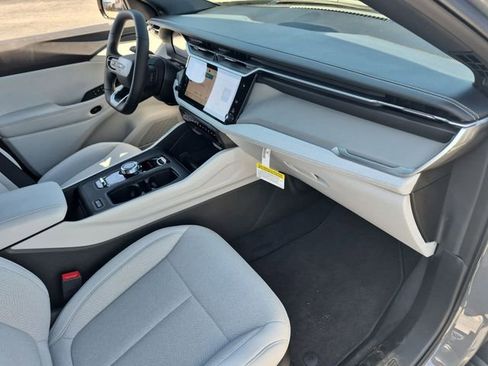 New 2026 Jeep Cherokee Laredo AWD/4WD image 33