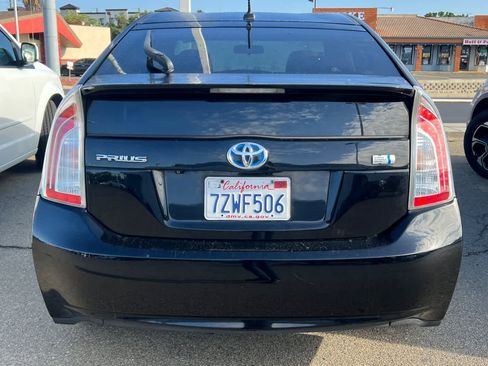 Used 2013 Toyota Prius Three FWD image 5