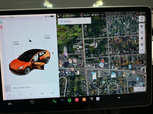 Used 2021 Tesla Model 3 Standard Range Plus RWD image 23
