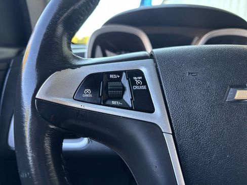 Used 2017 Chevrolet Equinox LT w/ Convenience Package image 31