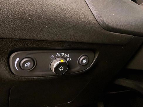 Used 2021 Buick Encore GX Select w/ Sport Touring Package image 30