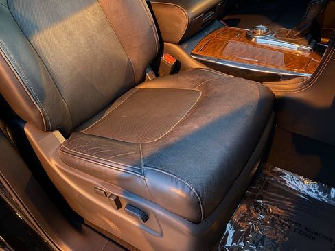 Used 2019 INFINITI QX80 Luxe AWD/4WD image 26