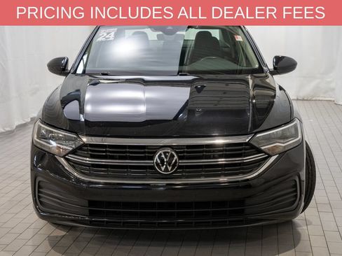 Used 2024 Volkswagen Jetta S FWD image 2
