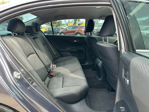 Used 2017 Honda Accord LX image 14