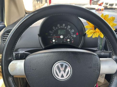 Used 2005 Volkswagen Beetle GLS FWD image 17