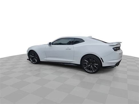 Used 2023 Chevrolet Camaro ZL1 image 6