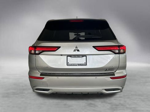 Used 2024 Mitsubishi Outlander SEL FWD image 32