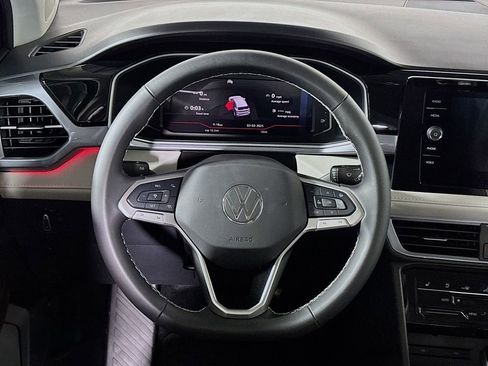 New 2025 Volkswagen Taos SEL image 13
