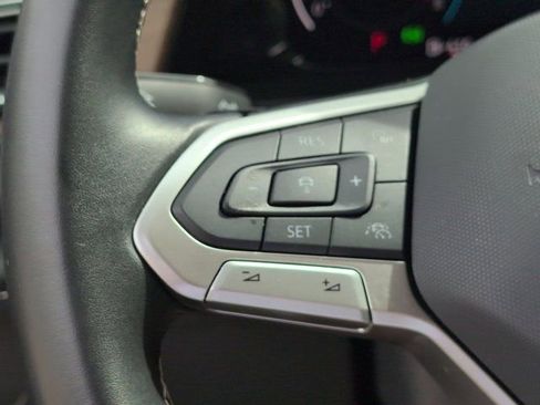 Used 2025 Volkswagen Atlas SE FWD image 20