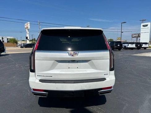 Used 2023 Cadillac Escalade Premium Luxury AWD/4WD image 8