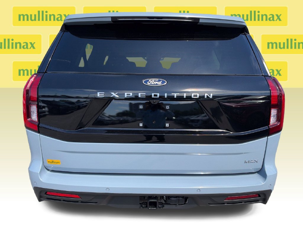 New 2027 Ford Expedition Max Active RWD image 13