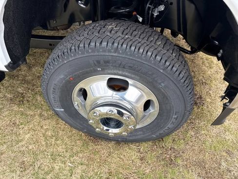 New 2026 Ford F350 XL w/ XL Chrome Package AWD/4WD image 15
