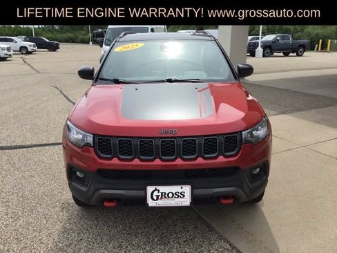 Certified 2025 Jeep Compass Trailhawk AWD/4WD image 4