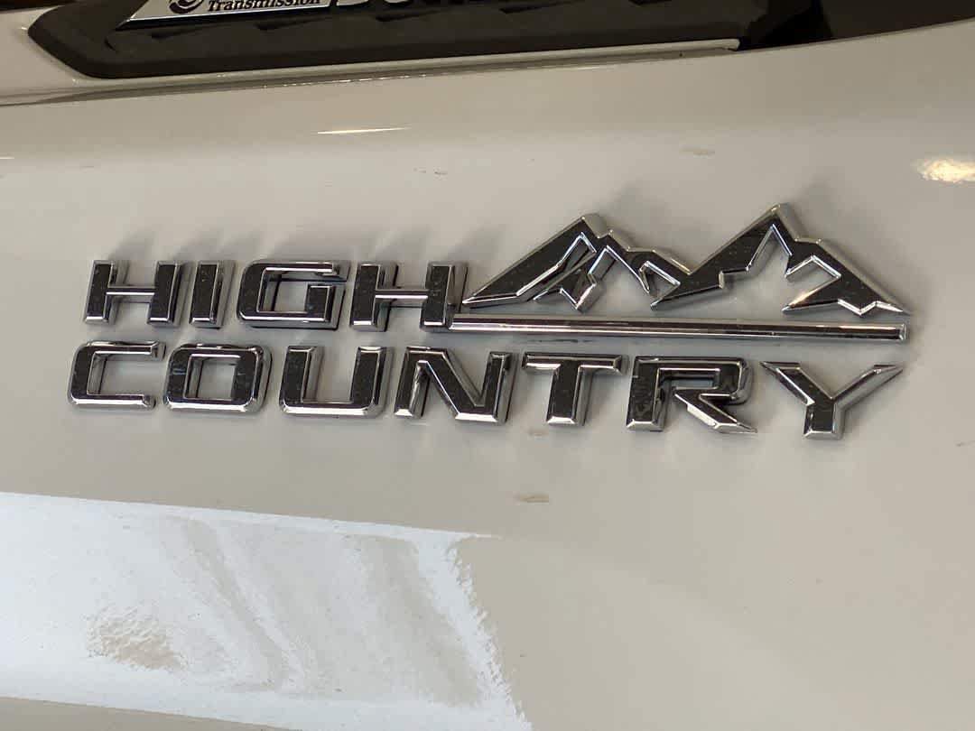 Used 2023 Chevrolet Silverado 2500 High Country w/ Z71 Off-Road Package AWD/4WD image 11