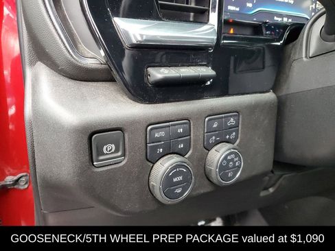 Used 2025 Chevrolet Silverado 2500 LTZ w/ LTZ Plus Package image 10