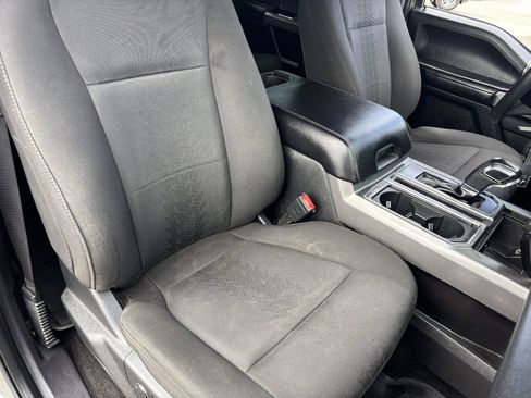 Used 2018 Ford F150 XLT w/ Equipment Group 302A Luxury AWD/4WD image 11