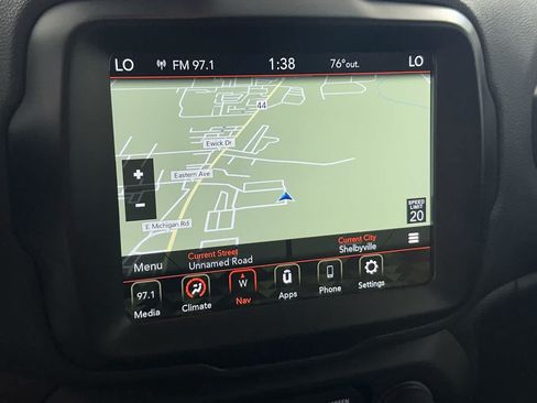 Used 2023 Jeep Renegade Trailhawk AWD/4WD image 17