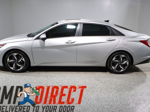 Used 2021 Hyundai Elantra Limited image 10