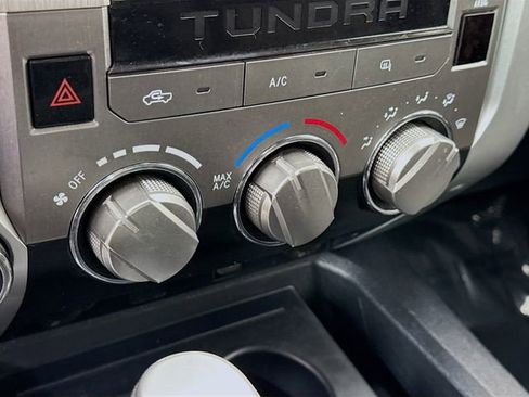 Used 2018 Toyota Tundra 4x4 Double Cab image 15