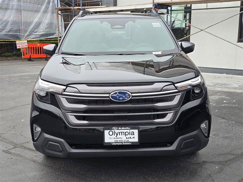 New 2026 Subaru Forester Premium image 2