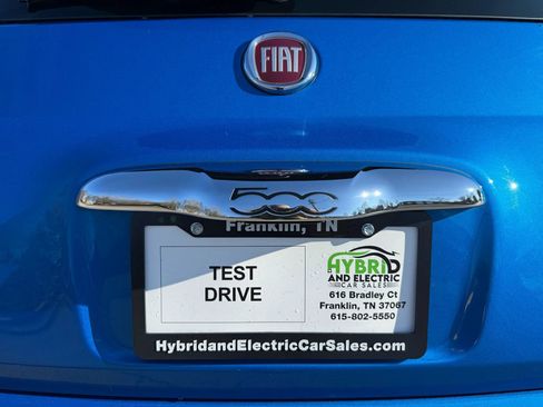 Used 2015 FIAT 500 Pop image 2