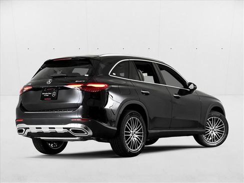 Used 2026 Mercedes-Benz GLC 300 4MATIC image 6