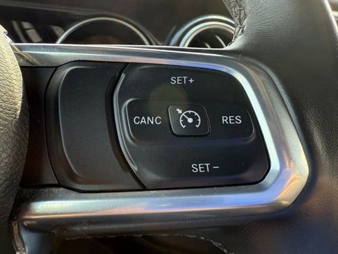 Used 2021 Jeep Wrangler Unlimited Sahara AWD/4WD image 21