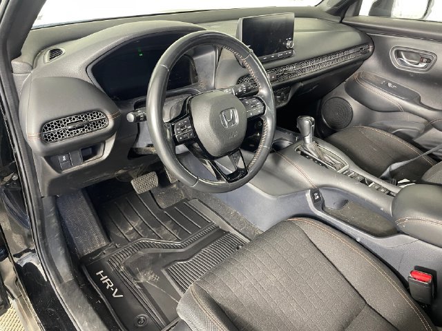 Used 2023 Honda HR-V Sport image 3
