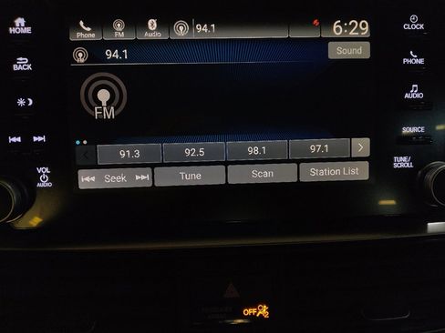 Used 2018 Honda Accord Sport image 25