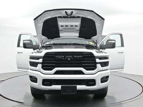 Used 2026 RAM 3500 Laramie w/ Night Edition AWD/4WD image 38