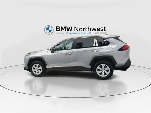 Used 2025 Toyota RAV4 LE AWD/4WD image 11