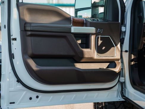 Used 2019 Ford F250 King Ranch w/ King Ranch Ultimate Package image 50