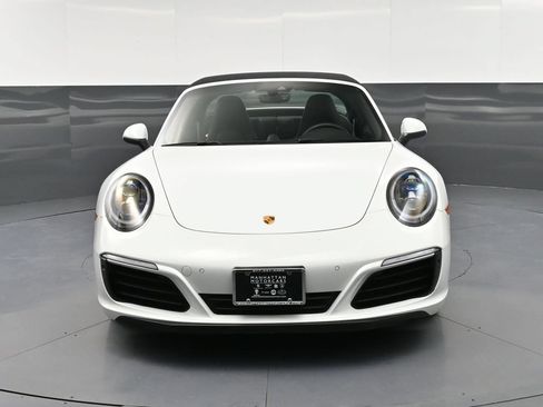 Certified 2019 Porsche 911 Targa 4 AWD/4WD image 11