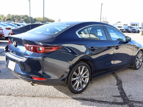 Used 2025 MAZDA MAZDA3 s image 4