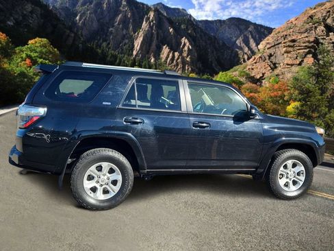 Used 2023 Toyota 4Runner SR5 AWD/4WD image 2