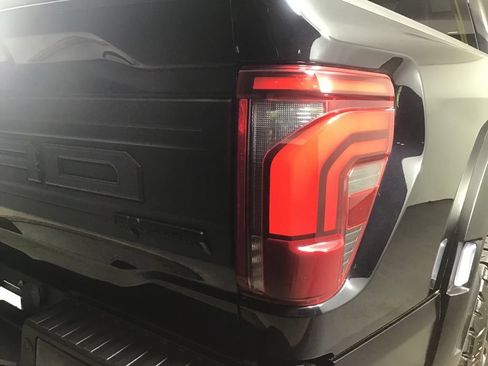 Used 2024 Ford F150 Raptor AWD/4WD image 16