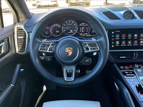 Certified 2023 Porsche Cayenne Turbo S image 15