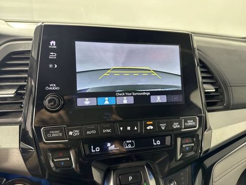 Used 2024 Honda Odyssey Touring image 8