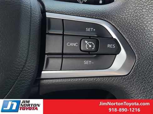 Used 2025 Jeep Compass Sport AWD/4WD image 29
