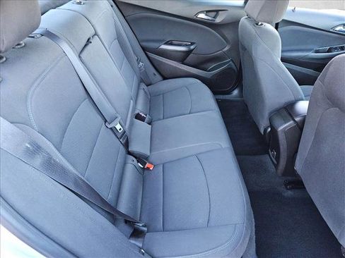 Used 2019 Chevrolet Cruze LT w/ Convenience Package image 17