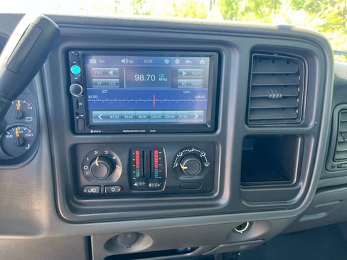 Used 2006 GMC Sierra 1500 W/T image 14