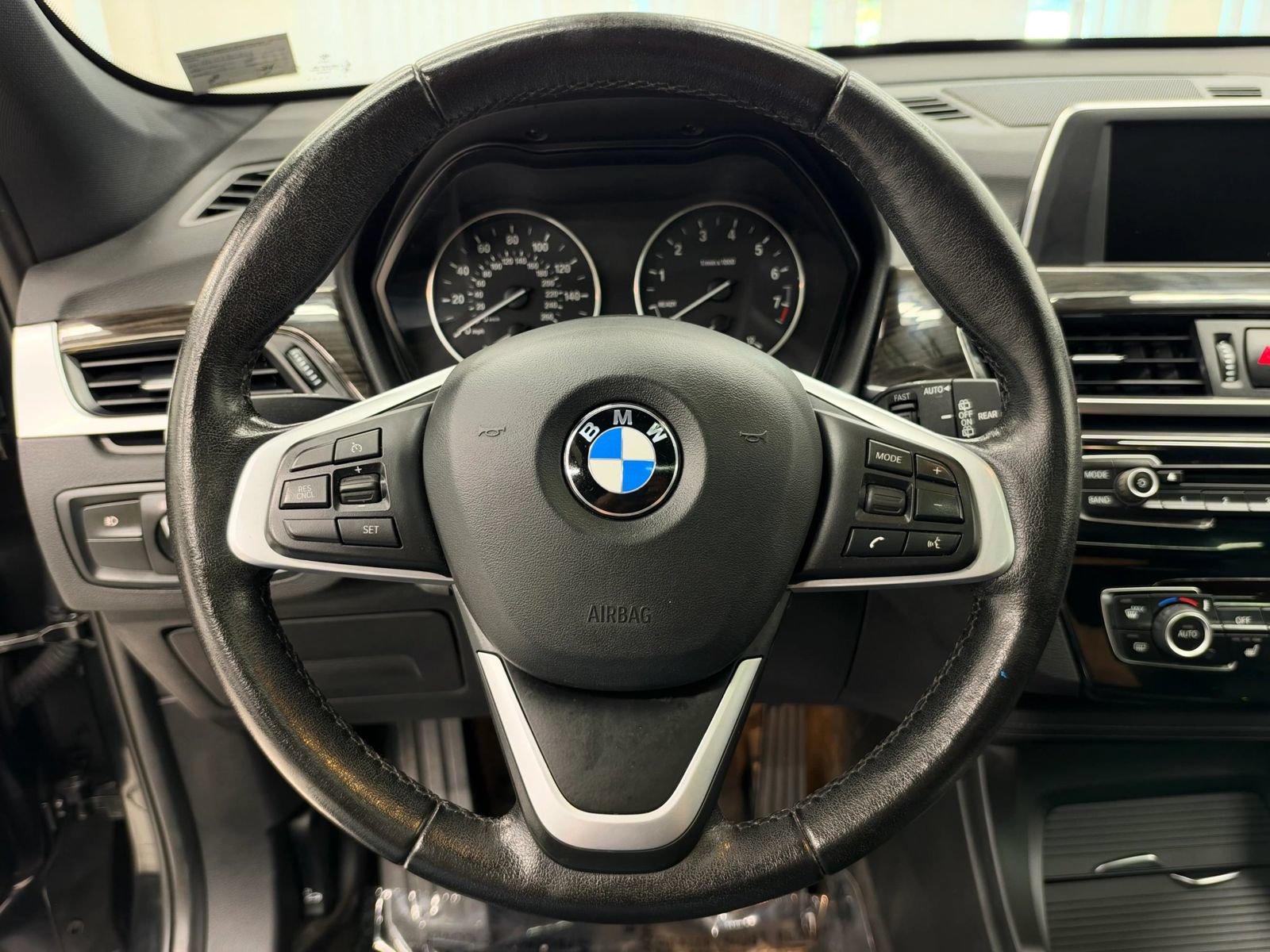 Used 2017 BMW X1 xDrive28i AWD/4WD image 29