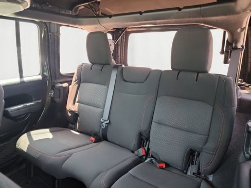 Used 2020 Jeep Wrangler Unlimited Rubicon AWD/4WD image 14