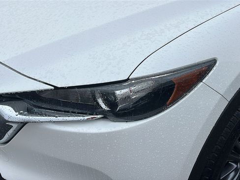 Used 2019 MAZDA CX-5 Touring image 7