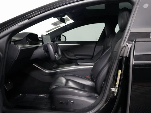 Used 2021 Tesla Model S Plaid image 10