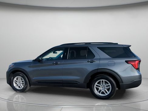 New 2026 Ford Explorer Active image 16