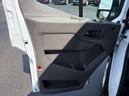 Used 2025 Ford Transit 250 Low Roof w/ Exterior Upgrade Package RWD image 17