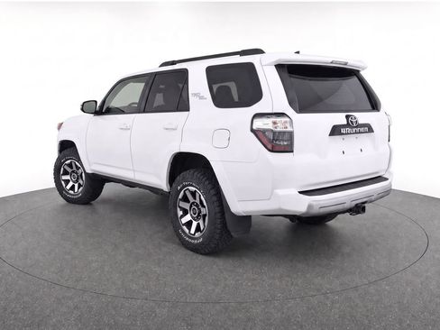 Used 2023 Toyota 4Runner TRD Off-Road Premium w/ Moonroof Package AWD/4WD image 3