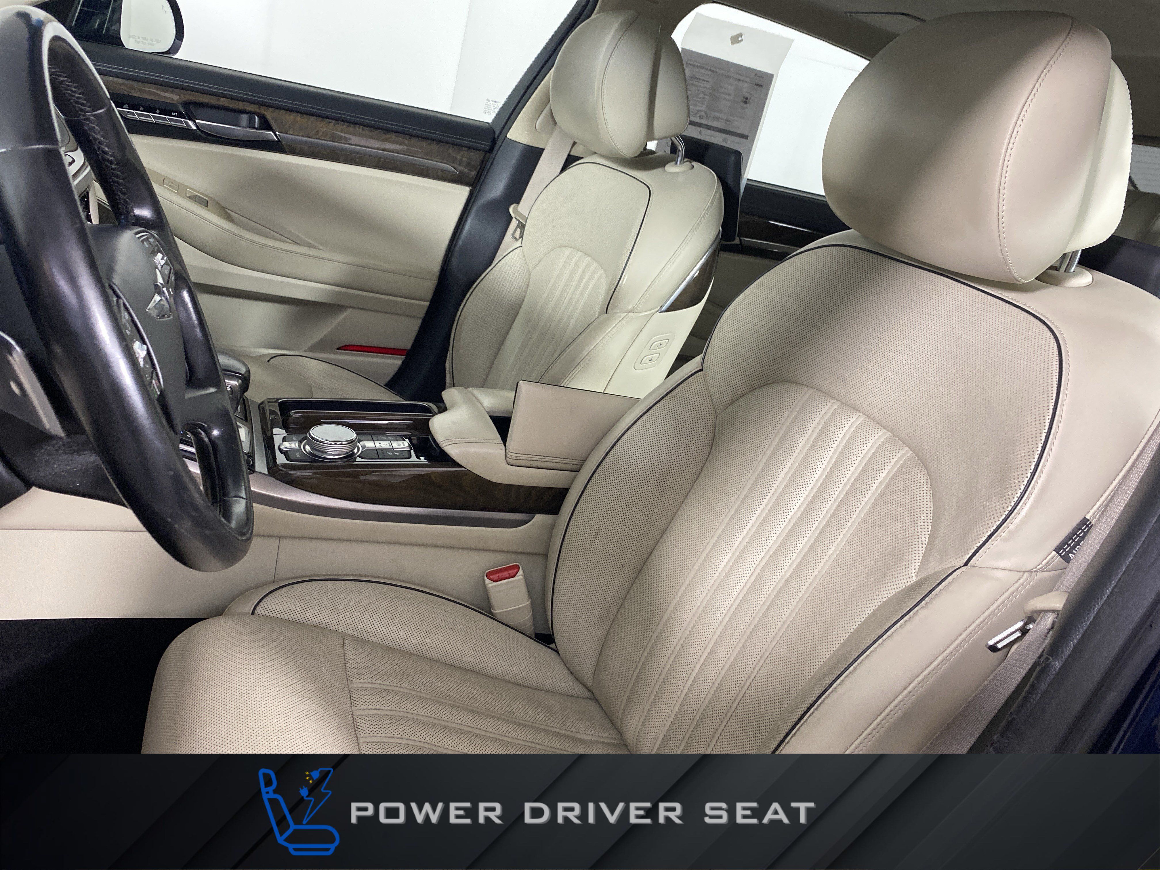 Used 2018 Genesis G90 5.0 Ultimate RWD image 18