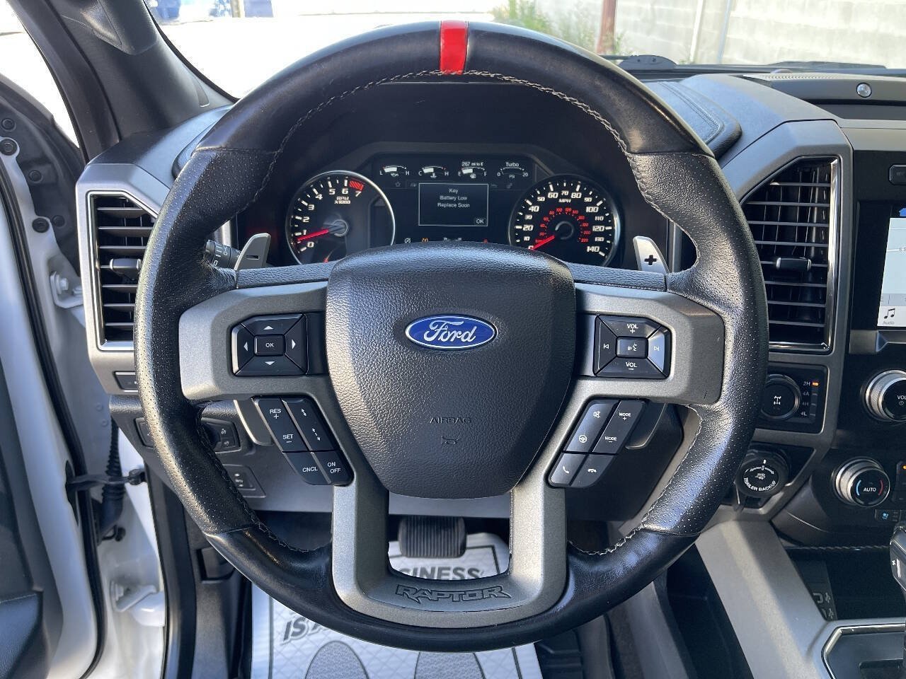 Used 2019 Ford F150 Raptor w/ Equipment Group 802A Luxury AWD/4WD image 15